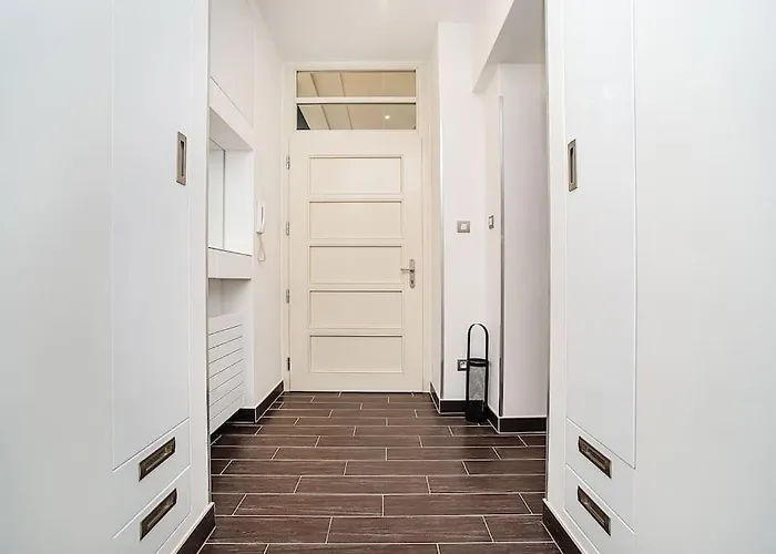 Luxurious Two-bedroom In The Old Town Apartamento *