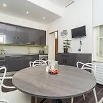 Διαμέρισμα Luxurious Two-bedroom In The Old Town Πράγα