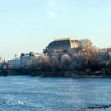 Apartament Luxurious Two-bedroom In The Old Town *