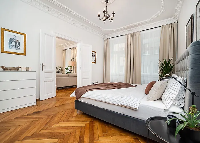 Luxurious Two-bedroom In The Old Town * פראג