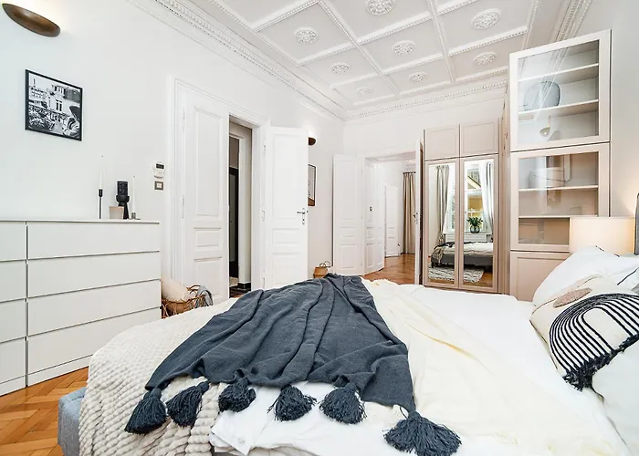 דירה Luxurious Two-bedroom In The Old Town *
