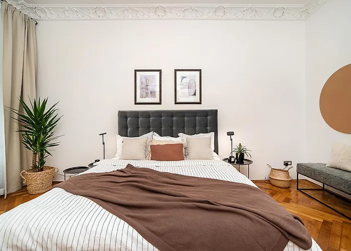 Luxurious Two-bedroom In The Old Town דירה פראג