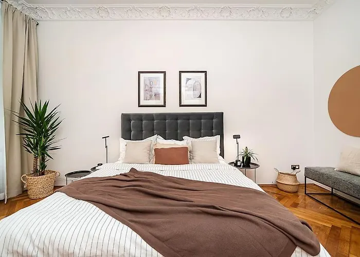 Luxurious Two-bedroom In The Old Town דירה פראג