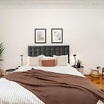 Luxurious Two-bedroom In The Old Town Apartment Prague