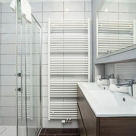 Luxurious Two-bedroom In The Old Town