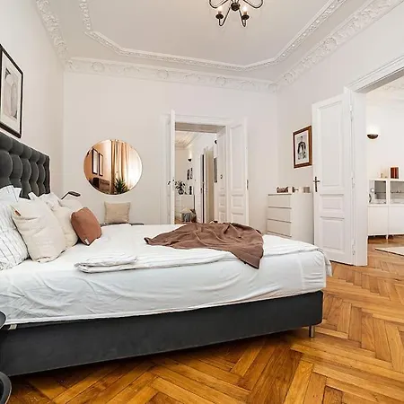 דירה Luxurious Two-bedroom In The Old Town פראג