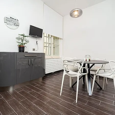 דירה Luxurious Two-bedroom In The Old Town פראג