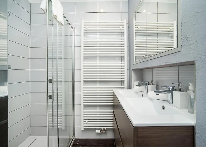 Luxurious Two-bedroom In The Old Town