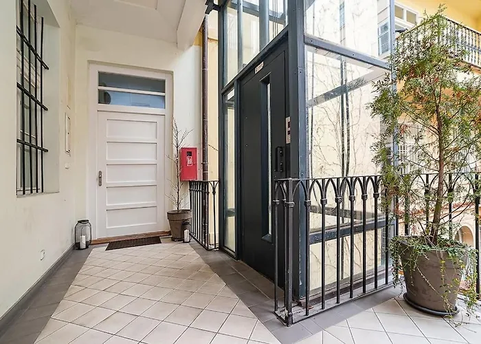 Luxurious Two-bedroom In The Old Town דירה פראג